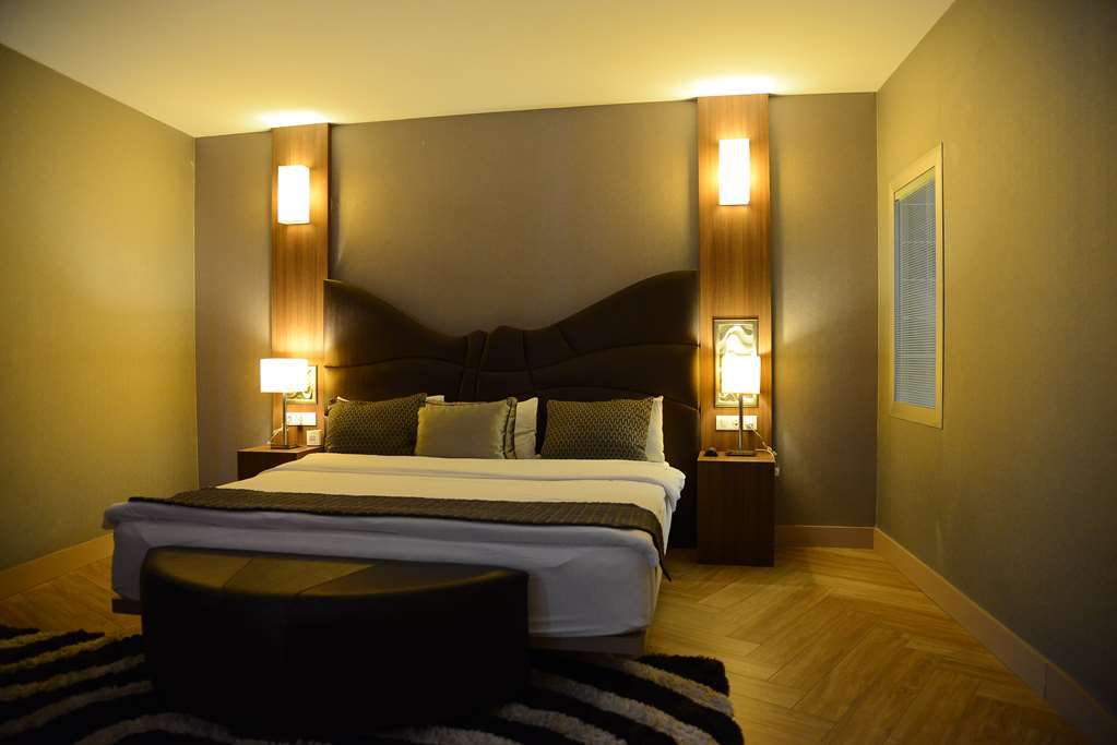 Titanic Hotel & Spa Sulaymaniyah ห้อง รูปภาพ A bedroom