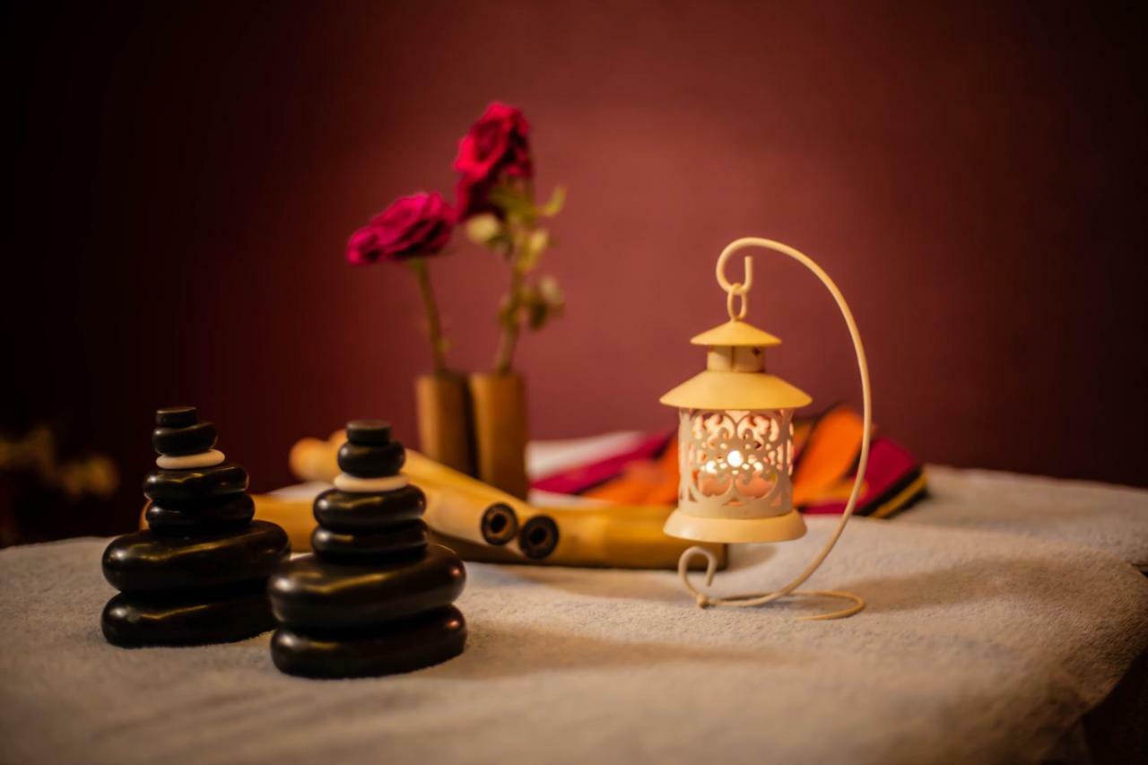 Titanic Hotel & Spa Sulaymaniyah ภายนอก รูปภาพ A lantern